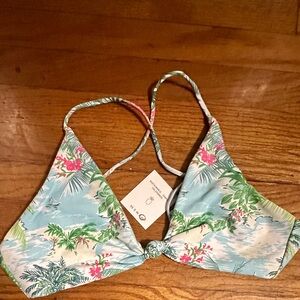 Skatie Swim Top in Poipu